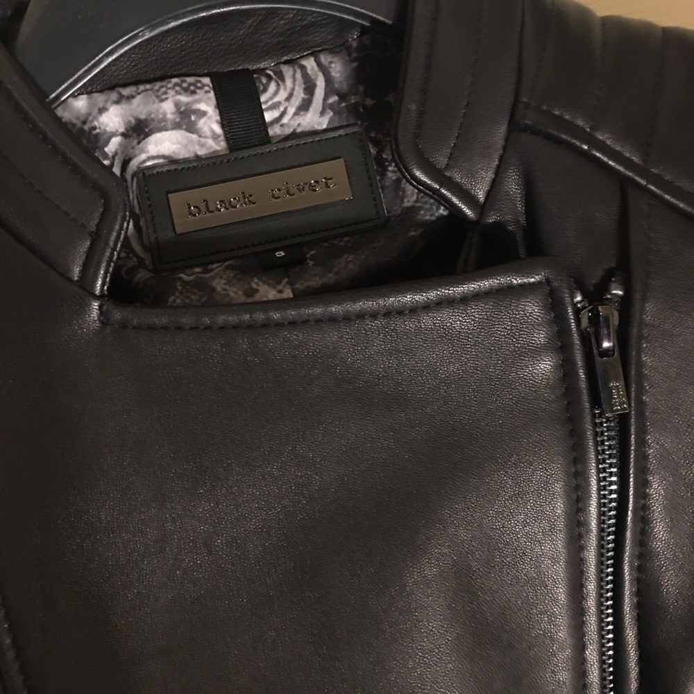 Black Rivet leather jacket - Picture 3 of 4